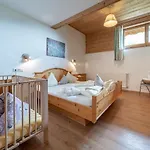 Replerhof Mit Kinderbetreuung Hotel 4*