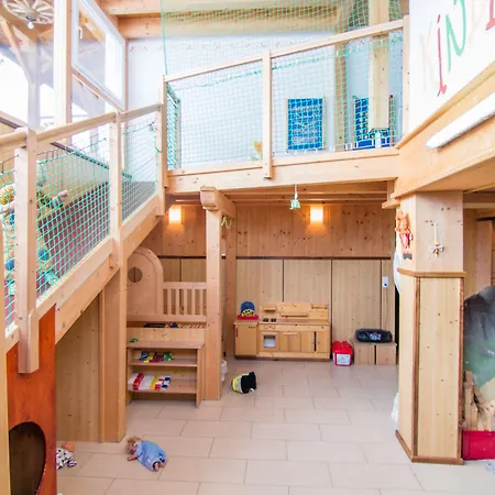 Replerhof Mit Kinderbetreuung Hotel 4*
