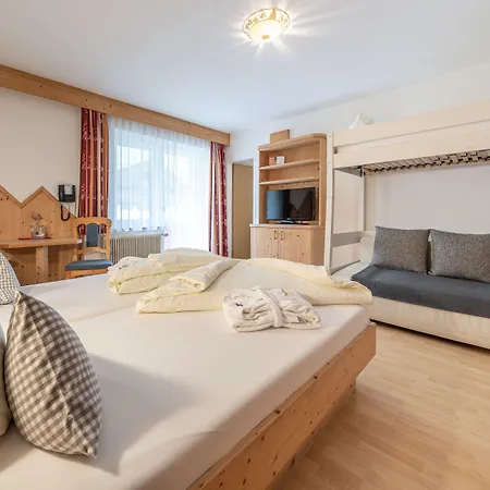 Replerhof Mit Kinderbetreuung 4* פראגראטן