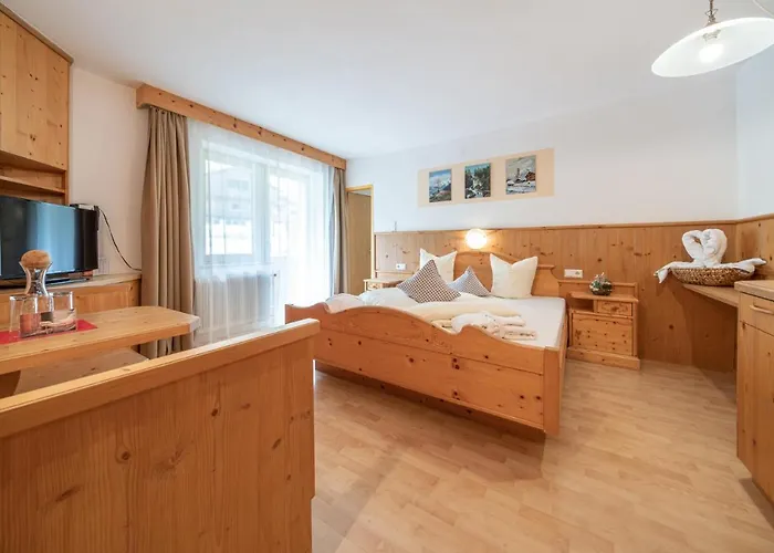 Replerhof Mit Kinderbetreuung פראגראטן