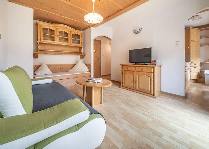 Replerhof Mit Kinderbetreuung פראגראטן