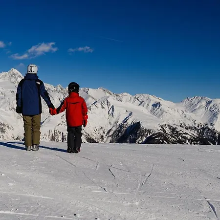 Replerhof Mit Kinderbetreuung Hotel 4*